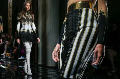 Look 30